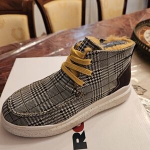 Stylish Plaid High-Top Sneakers with Yellow Accents